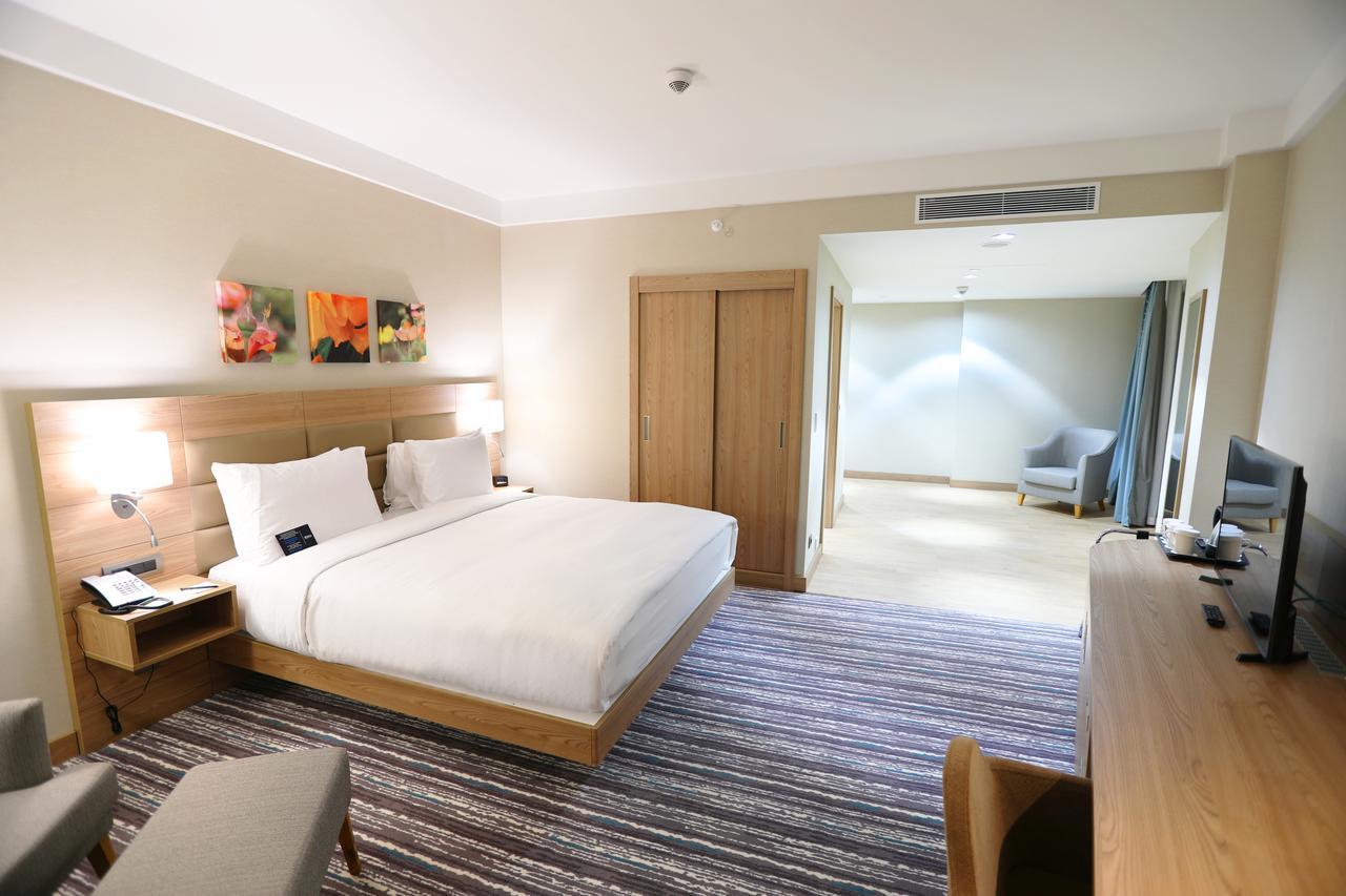Hilton Garden Inn อดิยามาน ภายนอก รูปภาพ